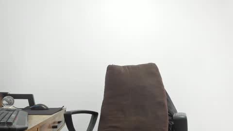 Snapshot of matheusbeard2 chatting on 02/28/25, 02:20 Matheus online show from 02/28/25, 02:20