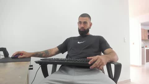 Snapshot of matheusbeard2 chatting on 03/06/25, 03:45 Matheus online show from 03/06/25, 03:45