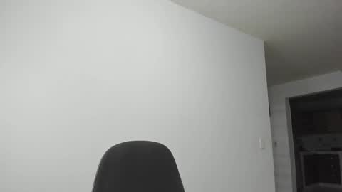 Snapshot of matheusbeard2 chatting on 09/10/25, 04:23 Matheus online show from 09/10/25, 04:23