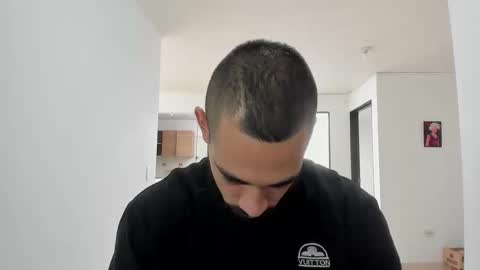 Snapshot of matheusbeard2 chatting on 09/13/25, 02:06 Matheus online show from 09/13/25, 02:06