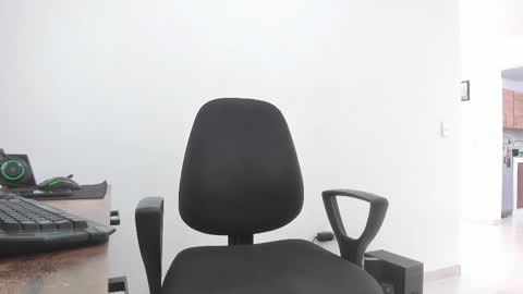 Snapshot of matheusbeard2 chatting on 10/07/25, 02:25 Matheus online show from 10/07/25, 02:25