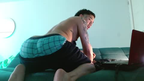 STRURIBE ON INSTAGRAM online show from 02/14/26, 10:06