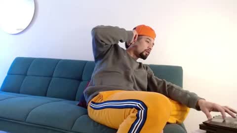 STRURIBE ON INSTAGRAM online show from 03/25/26, 09:21