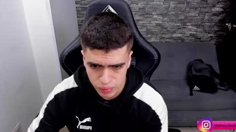 Mathew Independent model online show from 11/16/25, 11:21