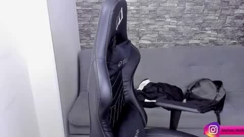 Mathew Independent model online show from 11/19/25, 06:35