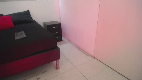 Snapshot of mathews_04 chatting on 04/06/26, 11:44 mathews online show from 04/06/26, 11:44