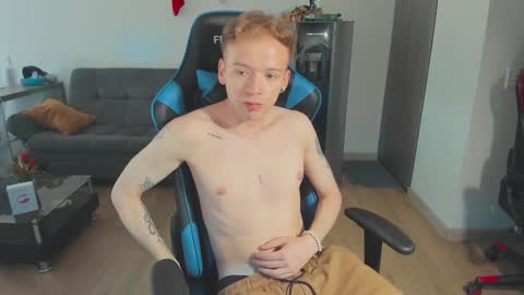 Snapshot of mathwx_ chatting on 12/31/24, 06:35 Alejandro Alex online show from 12/31/24, 06:35