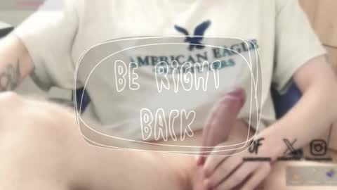 Snapshot of mathwx_ chatting on 11/26/25, 02:29 Alejandro Alex online show from 11/26/25, 02:29