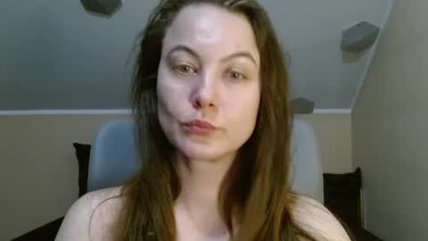 Snapshot of mati1da chatting on 04/17/26, 08:12 Matild online show from 04/17/26, 08:12
