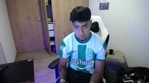 Snapshot of matias_bianco01 chatting on 09/14/25, 03:16 matias online show from 09/14/25, 03:16