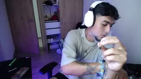 Snapshot of matias_bianco01 chatting on 09/14/25, 09:58 matias online show from 09/14/25, 09:58