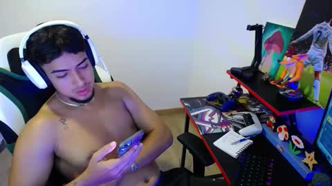 Snapshot of matias_bianco01 chatting on 11/26/25, 03:51 matias online show from 11/26/25, 03:51