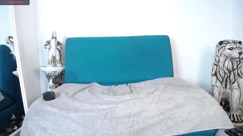  MATIAS COSTA  online show from 12/15/24, 01:13