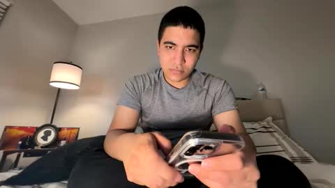 Snapshot of matias_daniel chatting on 12/21/25, 01:02 Daniel online show from 12/21/25, 01:02