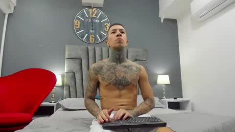 Snapshot of matias_son chatting on 01/04/25, 07:44 Matias Son online show from 01/04/25, 07:44