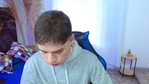 Snapshot of matiii18 chatting on 12/02/25, 01:28 Mati online show from 12/02/25, 01:28