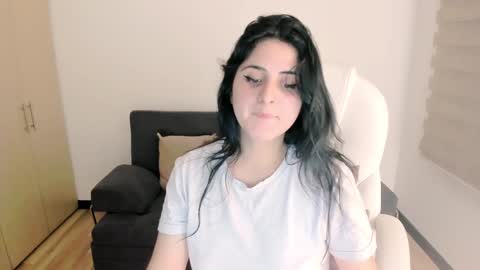 Lucia online show from 01/11/25, 01:59