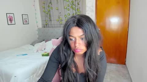 Daniela online show from 11/06/25, 01:39