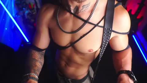 Snapshot of matiusdf chatting on 07/15/26, 03:01 matius online show from 07/15/26, 03:01