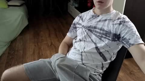 Snapshot of matt_aniston chatting on 12/03/24, 12:38 Matt online show from 12/03/24, 12:38