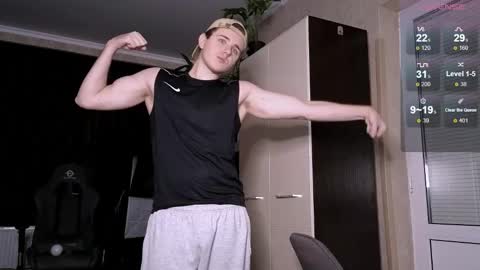 Snapshot of matt_aniston chatting on 12/07/24, 05:53 Matt online show from 12/07/24, 05:53