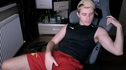 Snapshot of matt_aniston chatting on 12/13/24, 02:49 Matt online show from 12/13/24, 02:49