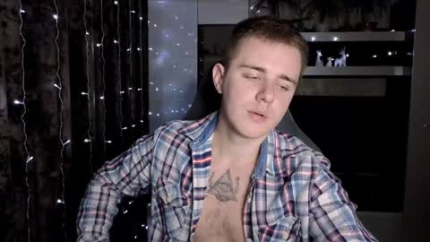 Snapshot of matt_aniston chatting on 12/26/24, 02:59 Matt online show from 12/26/24, 02:59