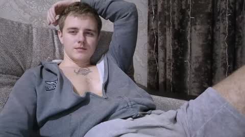 Snapshot of matt_aniston chatting on 01/18/25, 12:35 Matt online show from 01/18/25, 12:35