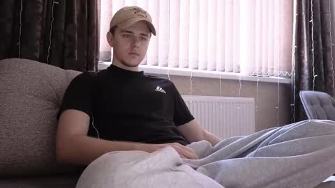 Snapshot of matt_aniston chatting on 03/01/25, 07:41 Matt online show from 03/01/25, 07:41