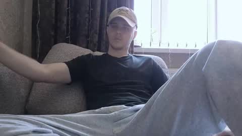 Snapshot of matt_aniston chatting on 03/11/25, 08:52 Matt online show from 03/11/25, 08:52