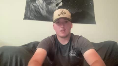 Snapshot of mattdawg13 chatting on 09/29/25, 04:17 MattDawg13 online show from 09/29/25, 04:17