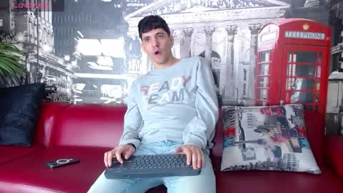 ---Matteo--- online show from 10/11/25, 04:44