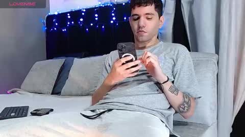 ---Matteo--- online show from 11/29/25, 06:27