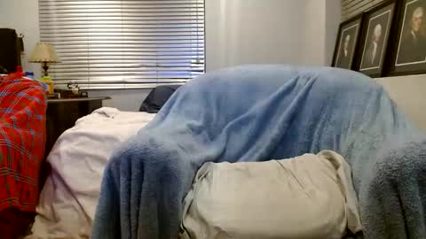 Snapshot of matterson23 chatting on 10/20/25, 02:01 matterson23 online show from 10/20/25, 02:01