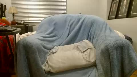 Snapshot of matterson23 chatting on 11/16/25, 06:19 matterson23 online show from 11/16/25, 06:19