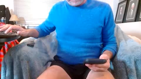 Snapshot of matterson23 chatting on 11/22/25, 07:51 matterson23 online show from 11/22/25, 07:51