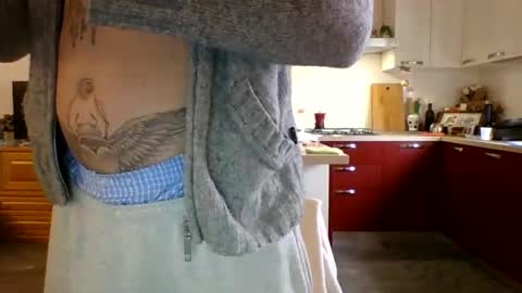 Snapshot of matteushh87 chatting on 01/21/25, 10:52 matteushh87 online show from 01/21/25, 10:52