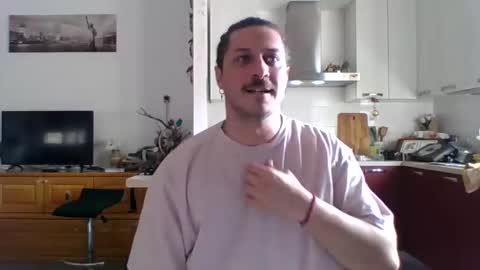 Snapshot of matteushh87 chatting on 02/11/25, 09:53 matteushh87 online show from 02/11/25, 09:53