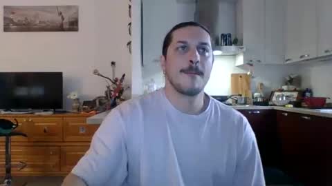 Snapshot of matteushh87 chatting on 02/14/25, 10:17 matteushh87 online show from 02/14/25, 10:17