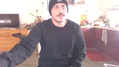 Snapshot of matteushh87 chatting on 02/20/25, 07:55 matteushh87 online show from 02/20/25, 07:55