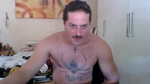 Snapshot of matteushh87 chatting on 09/16/25, 10:05 matteushh87 online show from 09/16/25, 10:05