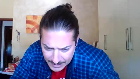 Snapshot of matteushh87 chatting on 10/08/25, 11:08 matteushh87 online show from 10/08/25, 11:08