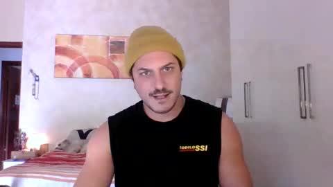 Snapshot of matteushh87 chatting on 10/18/25, 08:15 matteushh87 online show from 10/18/25, 08:15