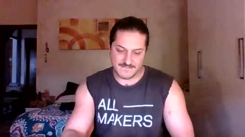 Snapshot of matteushh87 chatting on 11/27/25, 10:39 matteushh87 online show from 11/27/25, 10:39