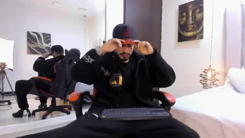 Matthew online show from 04/12/26, 01:43