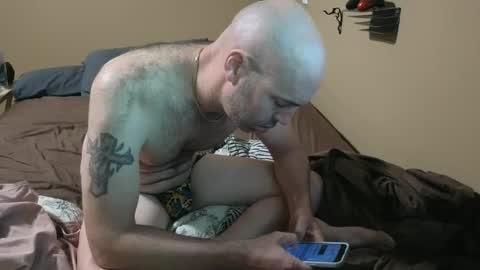 MH online show from 09/15/25, 12:43