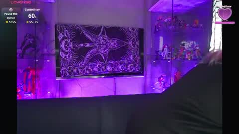 Snapshot of matti_sofia chatting on 06/17/26, 11:12 TATIANA AND ROUS online show from 06/17/26, 11:12