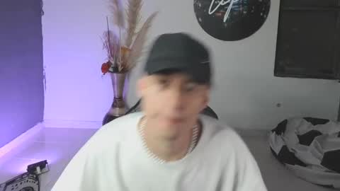 mattias     online show from 01/26/25, 10:24