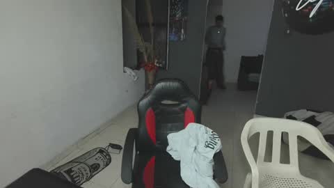 mattias     online show from 02/05/25, 02:29