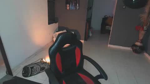 mattias     online show from 02/12/25, 01:09